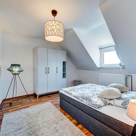 Apartment Schoene In Andernach