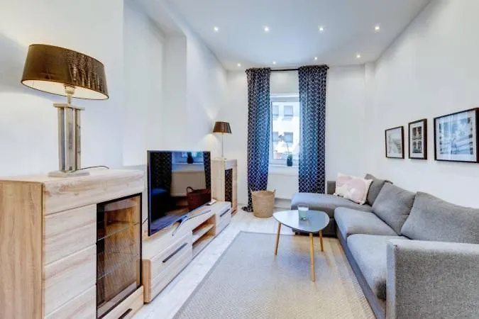 Apartment Schoene In